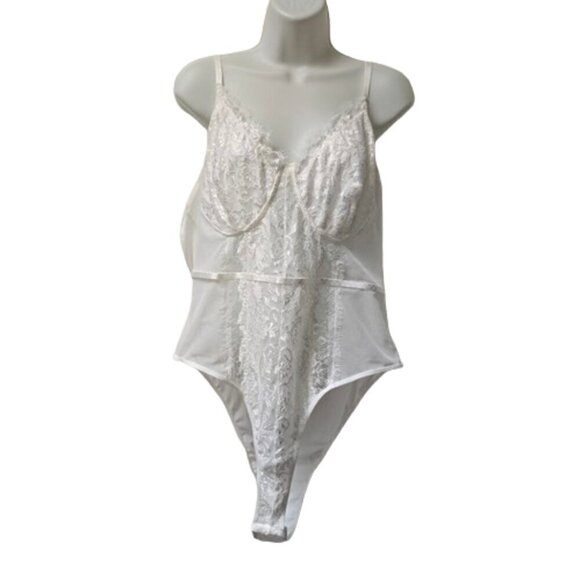 SHEIN White Lace Bodysuit - Picture 1 of 8